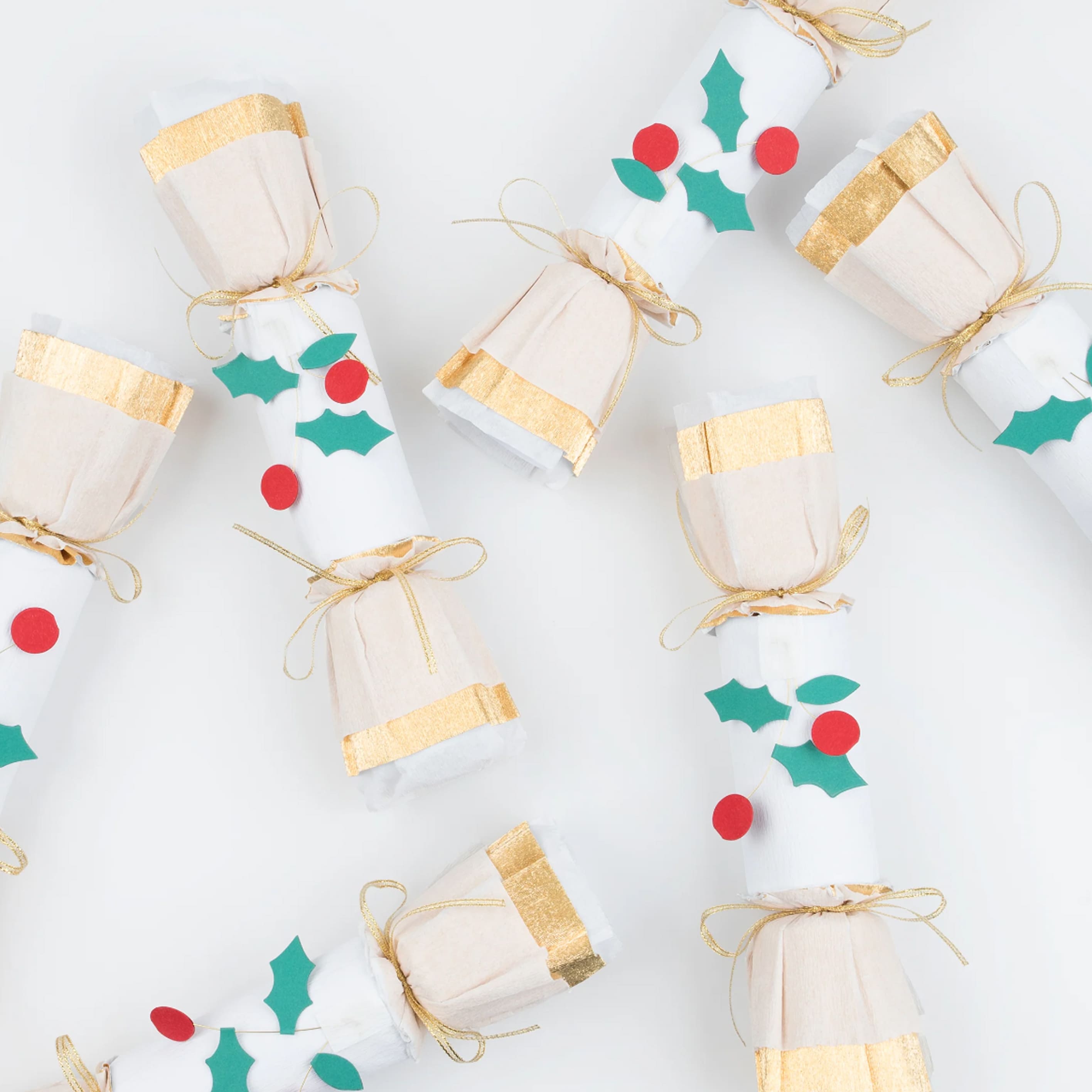 Christmas Crackers | Holly & Berry Gold | Meri Meri